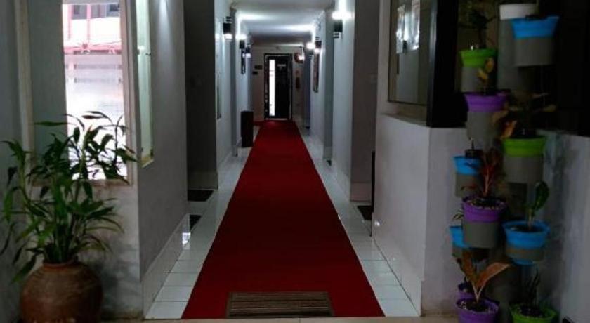 דומאי Hotel K77 מראה חיצוני תמונה