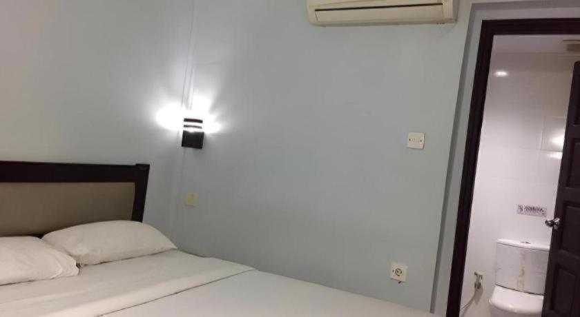 דומאי Hotel K77 מראה חיצוני תמונה