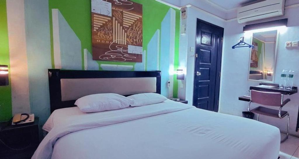 דומאי Hotel K77 מראה חיצוני תמונה